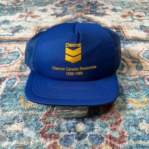 Vintage 1980s Chevron Trucker Hat